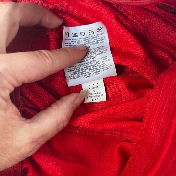 Nike Youth Small Basketball Shorts. Pockets. Drawstrings. Knee length. - Picture 6 of 6